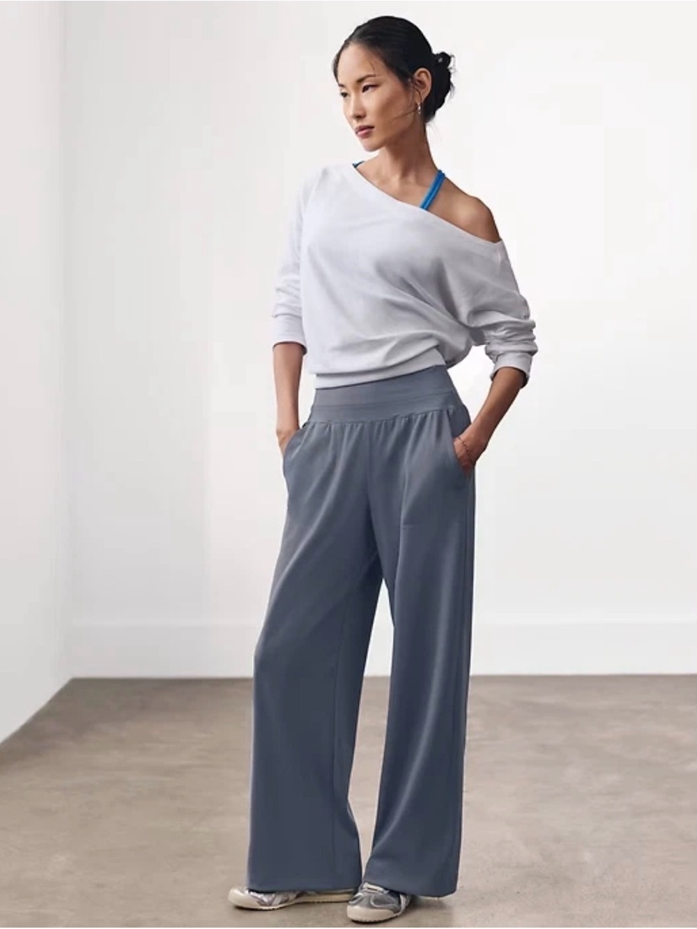 NWOT Athleta Venice Wide Leg Slate Gray Pant size Med